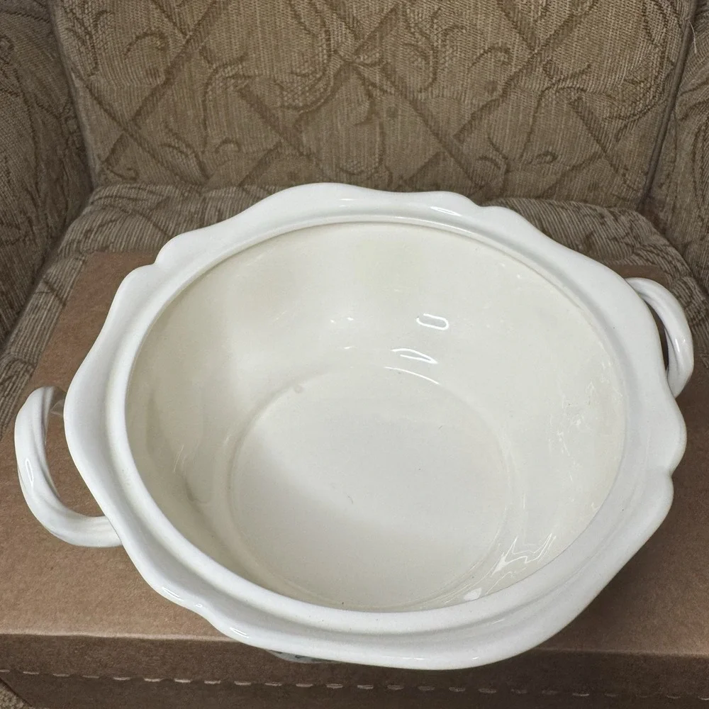 Wedgwood‎ WILLIAMSBURG POTPOURRI 8 1/2
